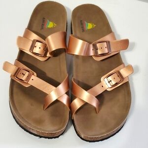 Size 10M rose gold leather Sandals